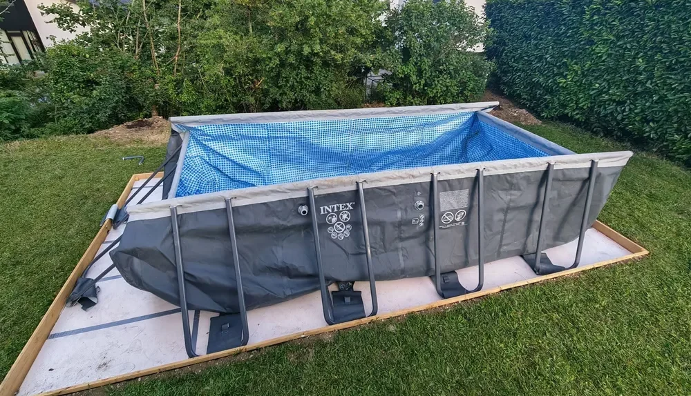 Tubular Pool